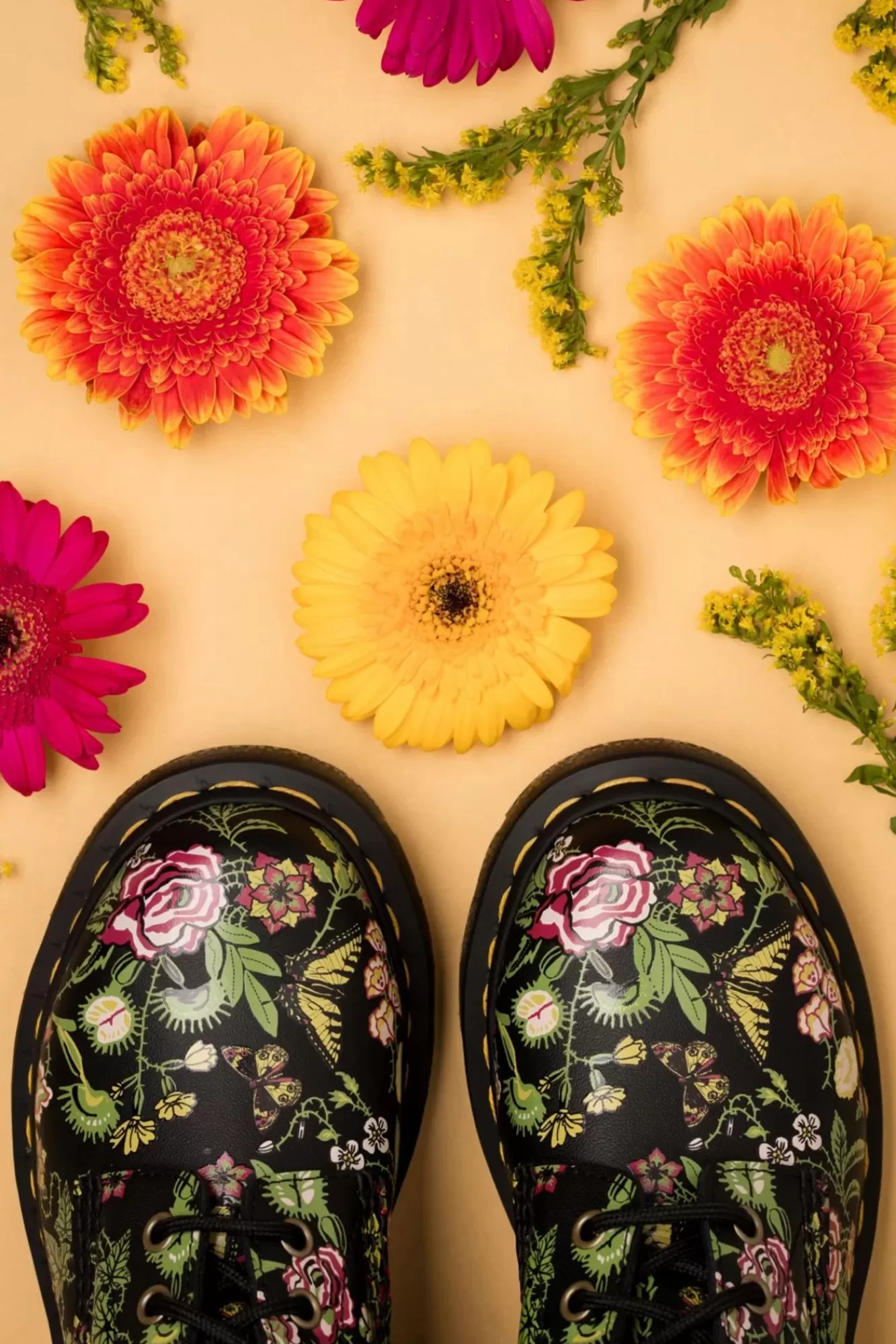 Dr. Martens 1460 Pascal Backhand Bloom Laarzen In Zwart | Vrouwen Booties & Laarzen