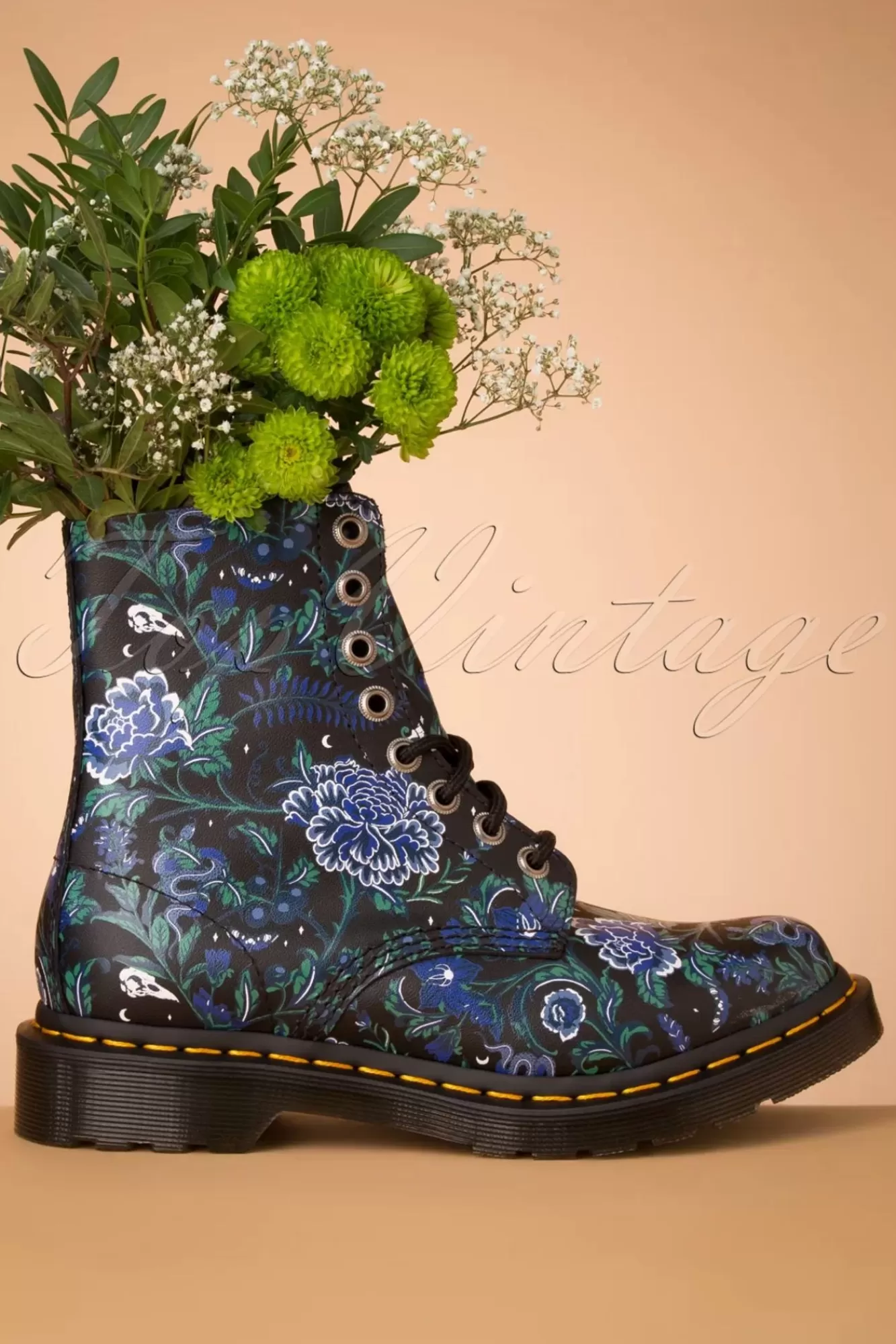 Dr. Martens 1460 Pascal Backhand Mystic Garden Bloemenlaarzen In Zwart | Vrouwen Booties & Laarzen