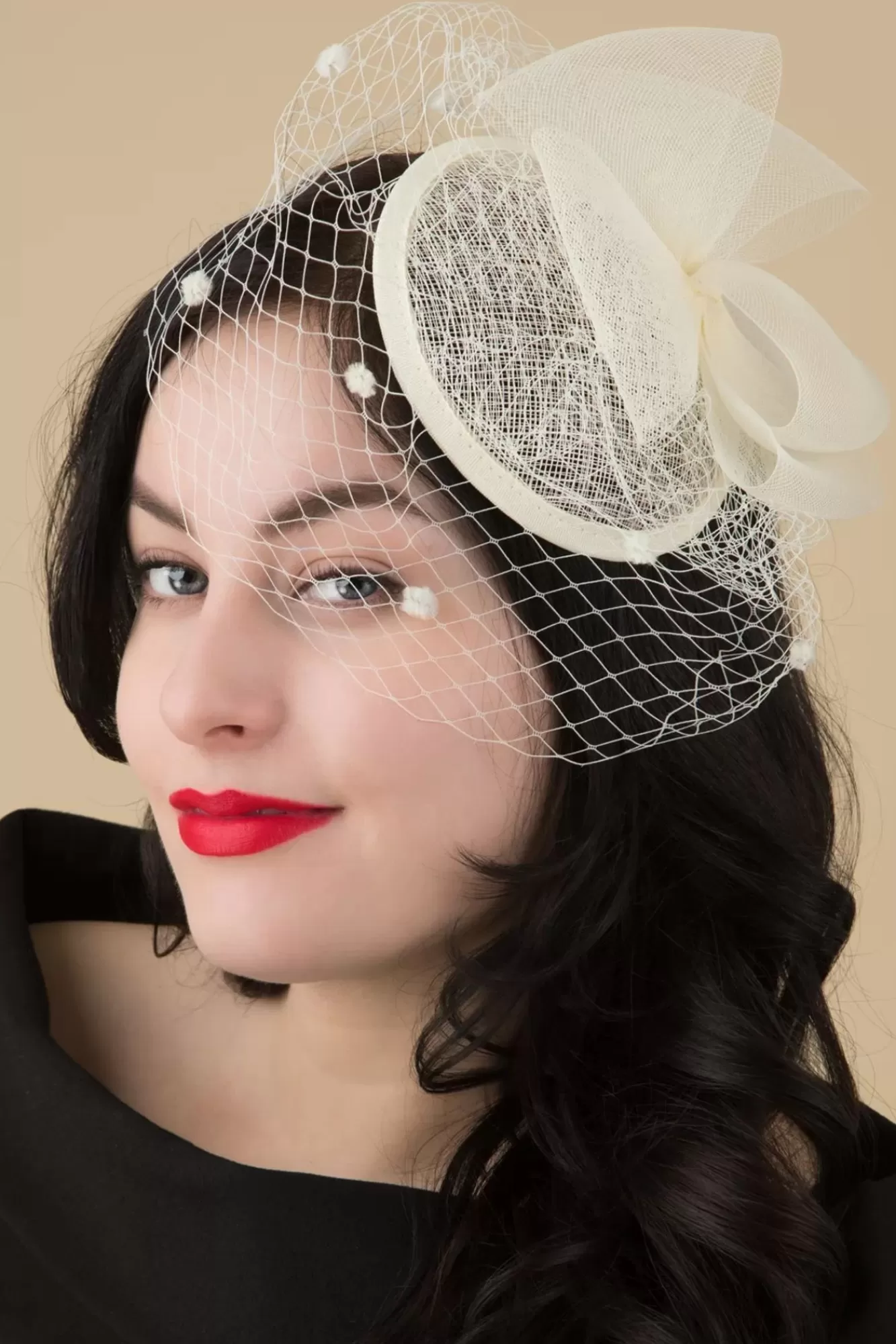 Banned Retro Bree Fascinator In Creme | Vrouwen Haaraccessoires