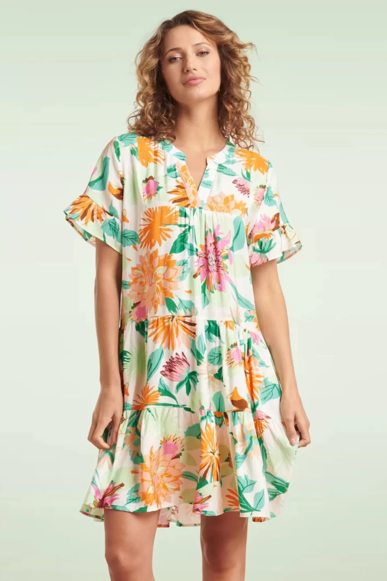 Smashed Lemon Dahlia Flower Jurk In Gebroken Wit | Vrouwen Plus Size Jurken