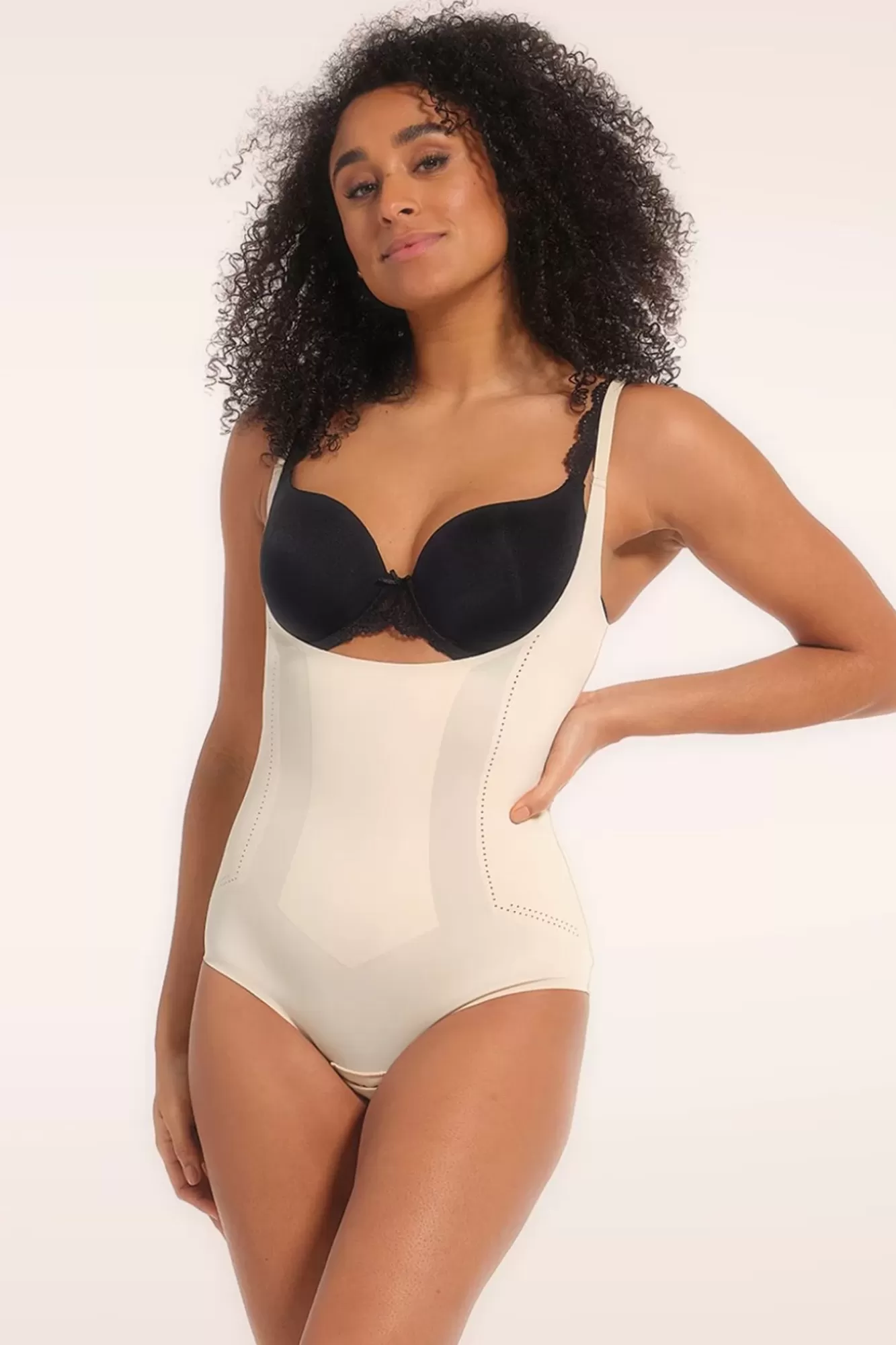 MAGIC Bodyfashion Dream Shaper Body Briefer In Latte | Vrouwen Shapewear