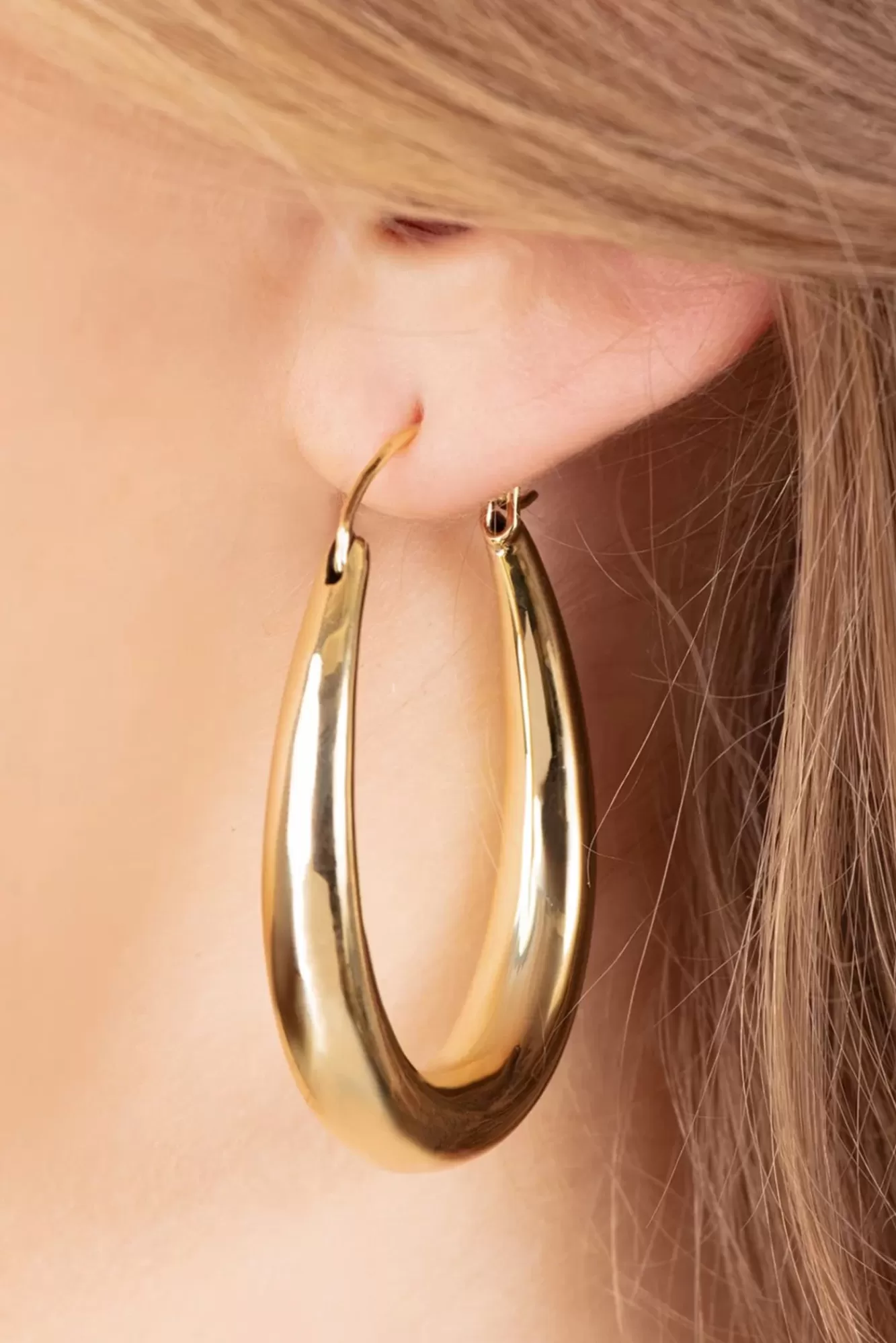 Very Cherry Large Drop Hoop Oorbellen In Goud | Vrouwen Sieraden