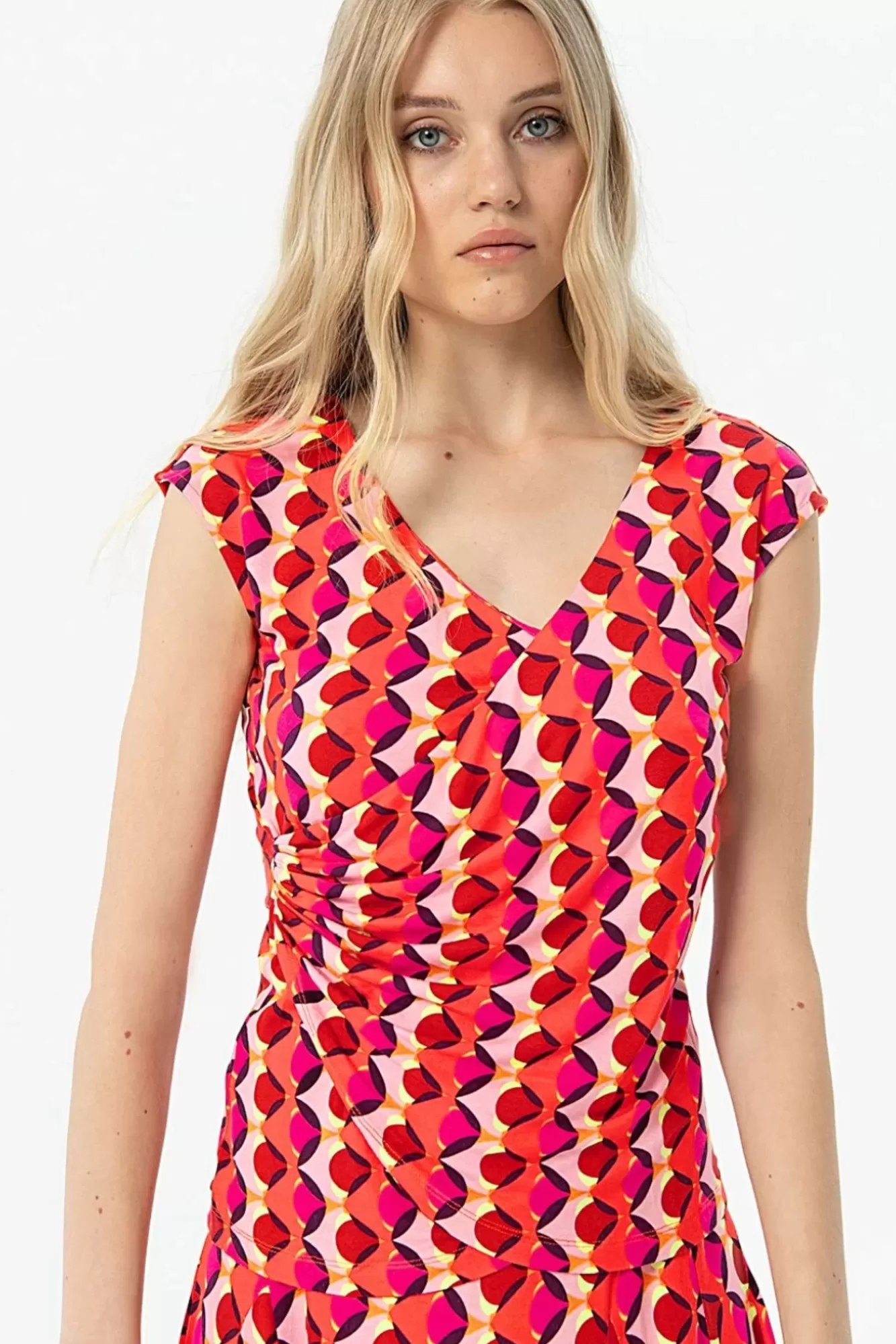 Surkana Lia Mouwloze Top In Fuchsia | Vrouwen Truitjes