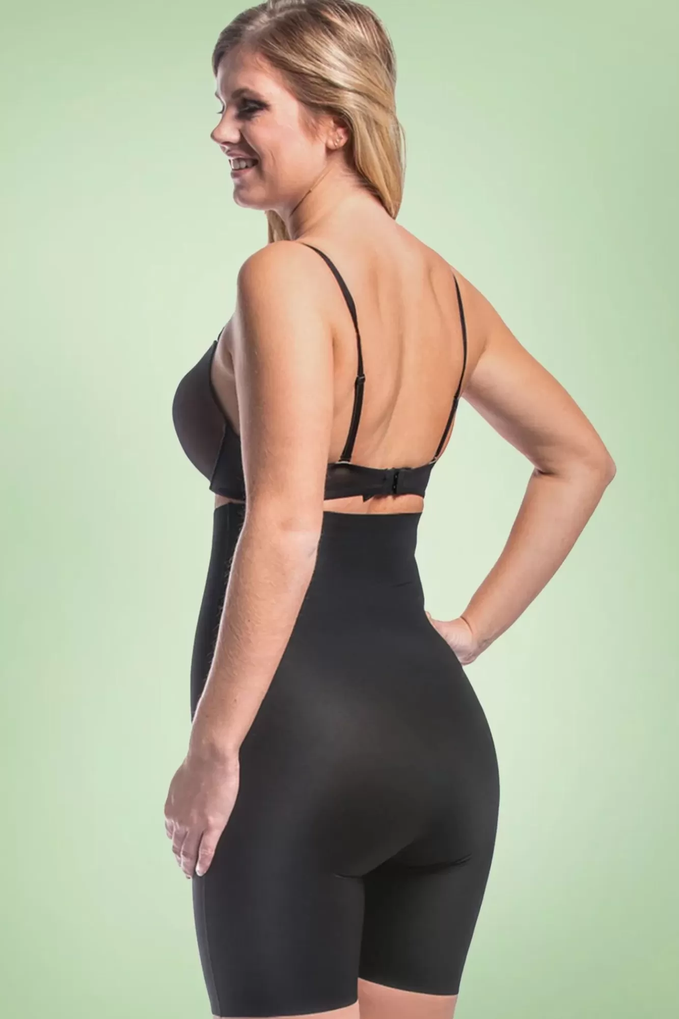 MAGIC Bodyfashion Maxi Sexy Hallo Bermuda In Zwart | Vrouwen Shapewear