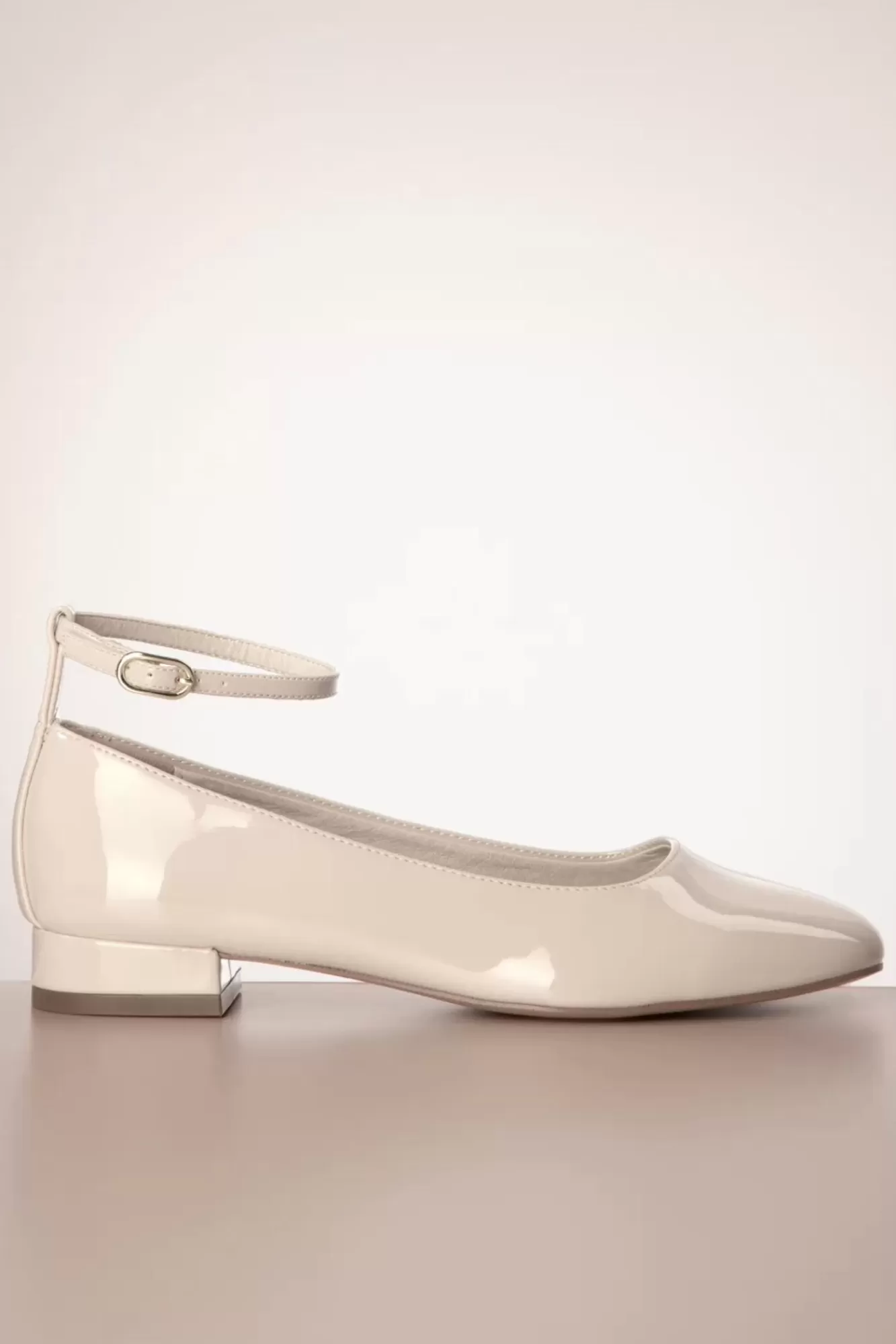 Tamaris Trixie Lak Ballerina Pumps In Creme | Vrouwen Ballerina'S