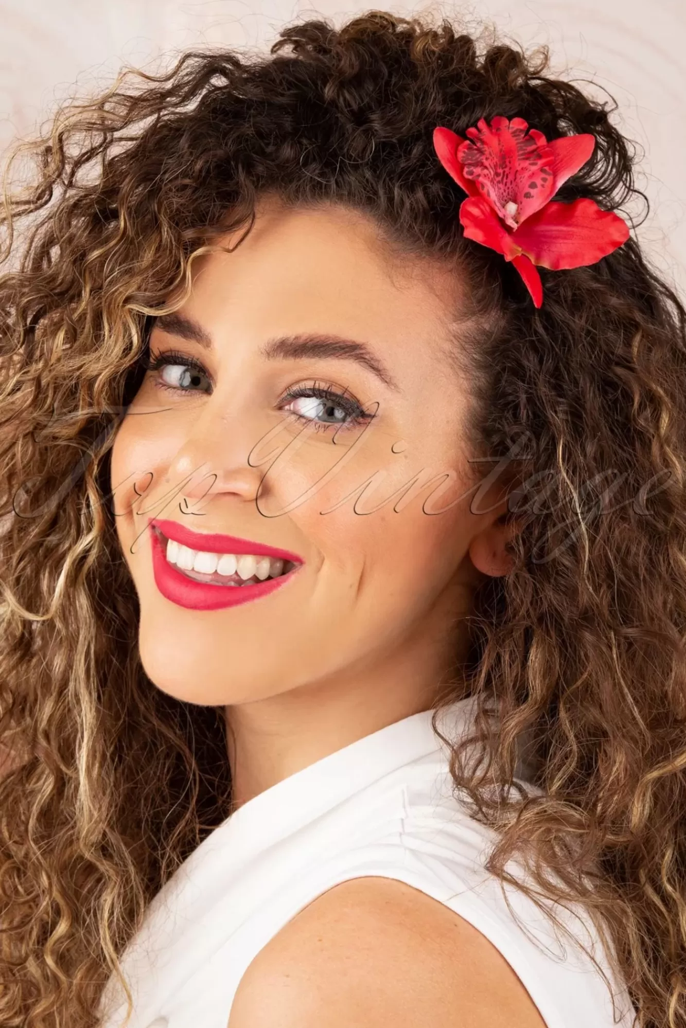 Topvintage Boutique Collection Tropical Vibes Haarbloemclip In Rood | Vrouwen Haaraccessoires