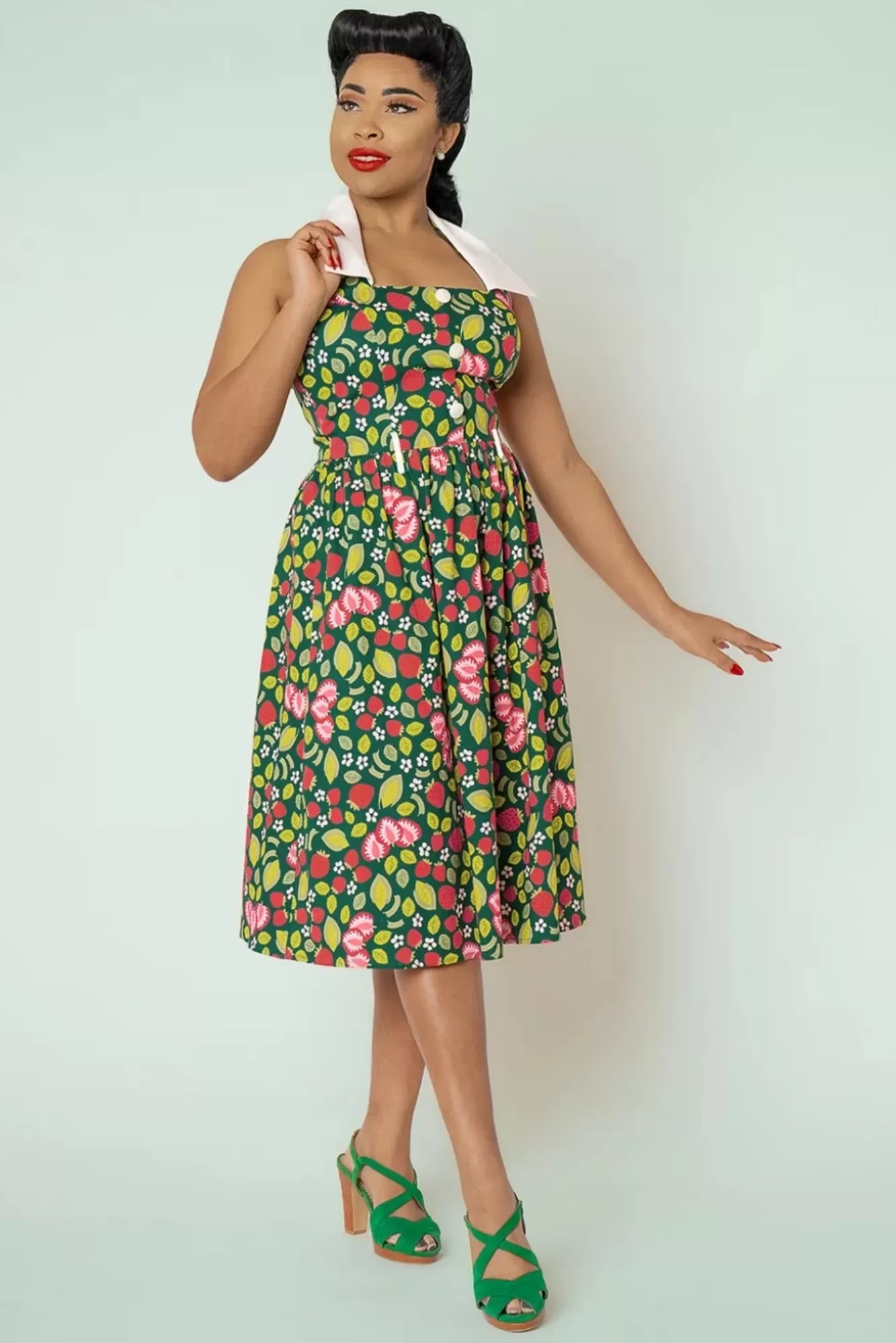 Collectif Clothing Waverly Strawberry Patch Swing Jurk In Groen | Vrouwen Swing Jurken