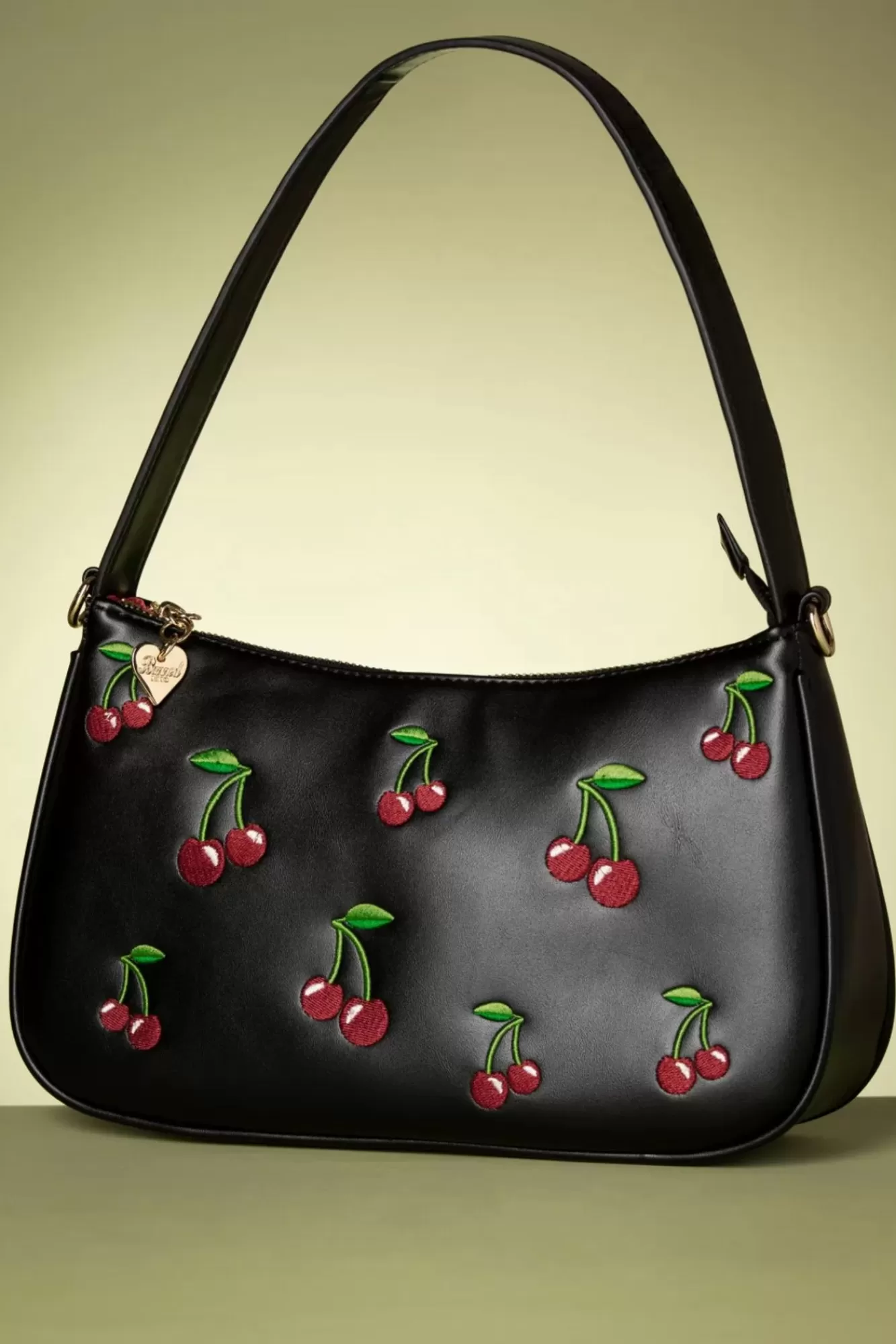 Banned Retro Wild Cherry Handtas In Zwart | Vrouwen Tassen